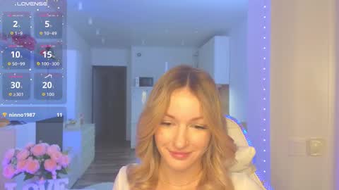 Snapshot of margaretsweet1 chatting on October 6, 2025, 12:41 am Margaret online show from October 6, 2025, 12:41 am