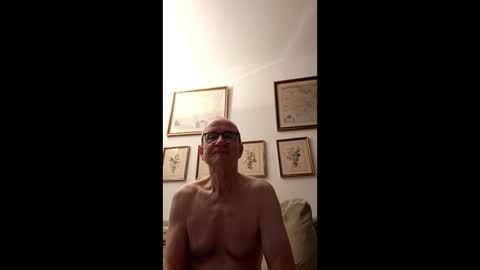 marginalie online show from April 1, 2026, 3:51 am