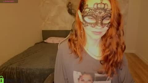 Margo Kellly online show from June 1, 2026, 2:02 am