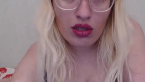 margo_shine online show from October 7, 2025, 2:14 pm