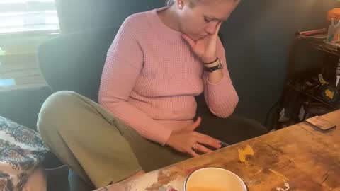 Snapshot of margolane chatting on September 29, 2025, 2:11 pm Elle online show from September 29, 2025, 2:11 pm