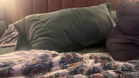 Snapshot of margolane chatting on November 26, 2025, 4:02 am Elle online show from November 26, 2025, 4:02 am