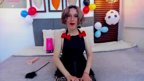Snapshot of margott_mature chatting on July 4, 2026, 12:11 pm Margott online show from July 4, 2026, 12:11 pm