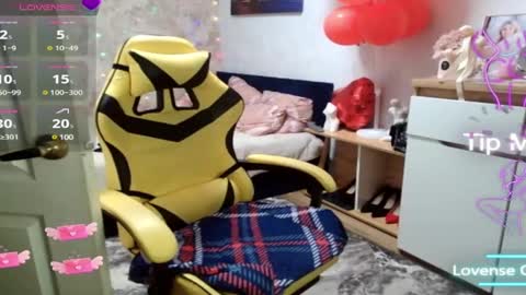 Snapshot of mari_77777 chatting on February 25, 2025, 3:31 am Mari online show from February 25, 2025, 3:31 am