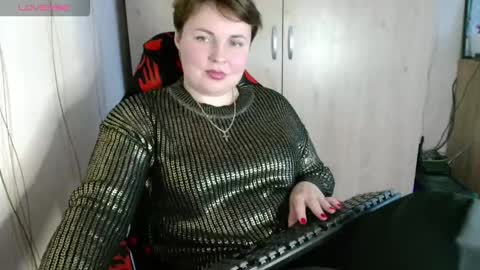 Snapshot of mari_77777 chatting on October 29, 2025, 12:07 pm Mari online show from October 29, 2025, 12:07 pm