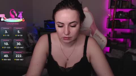 Snapshot of mari_moore7 chatting on June 28, 2026, 10:10 am mari moore online show from June 28, 2026, 10:10 am