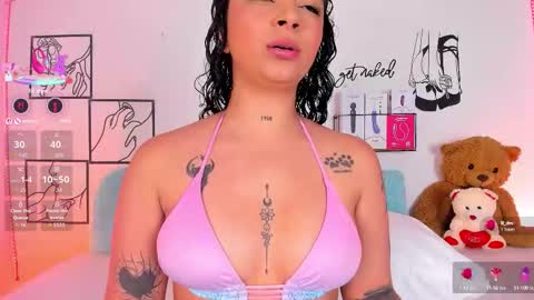 Snapshot of mari_sweett chatting on September 12, 2025, 1:11 pm Mari Sweett online show from September 12, 2025, 1:11 pm