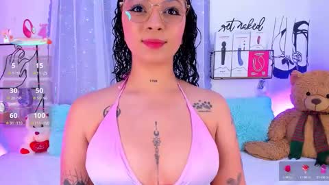 Mari Sweett  online show from December 1, 2025, 5:29 pm