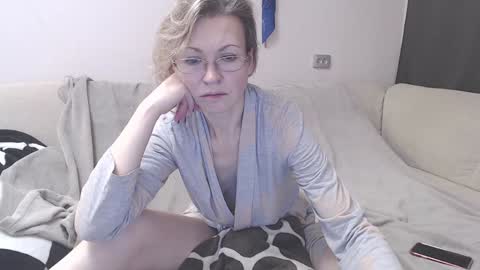 Mari online show from January 3, 2025, 6:33 am