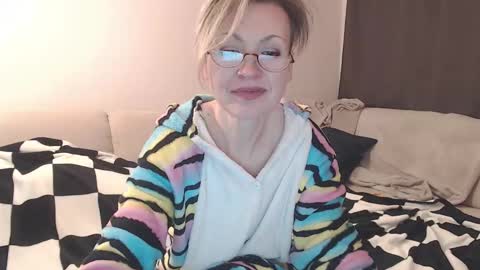 Mari online show from February 12, 2025, 7:13 pm