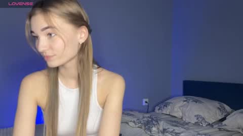 Snapshot of maria_plaudice chatting on February 28, 2025, 2:31 pm maria online show from February 28, 2025, 2:31 pm