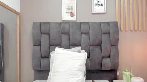 mariaa__fernanda online show from January 6, 2026, 3:43 am