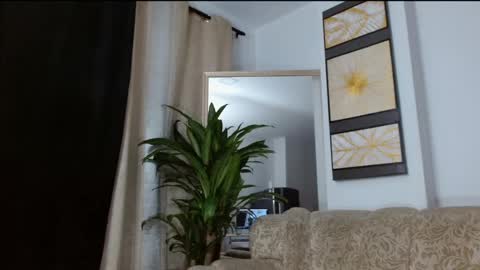 mariaa_antonia1 online show from December 9, 2024, 4:45 am