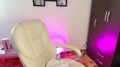 Snapshot of mariaan_m chatting on July 23, 2026, 1:08 am Leidy online show from July 23, 2026, 1:08 am