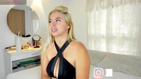 mariadanielasanchez online show from September 29, 2025, 1:16 pm