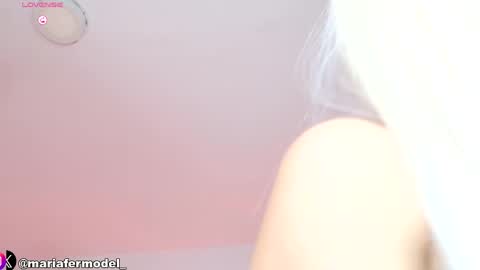 Snapshot of mariafer05 chatting on May 20, 2026, 4:57 pm Maria Fer online show from May 20, 2026, 4:57 pm