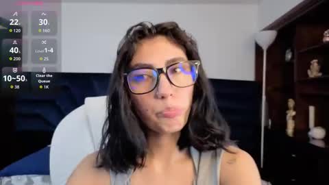 Maria online show from November 8, 2025, 7:12 pm