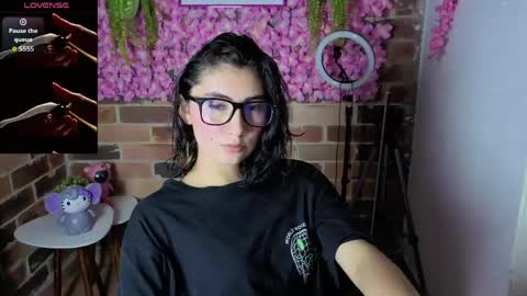 Maria online show from April 22, 2026, 12:02 am