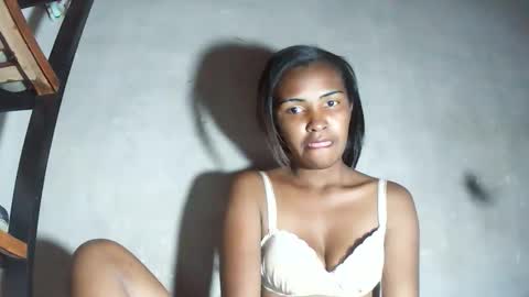 Maria online show from December 18, 2025, 2:17 am