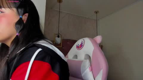   online show from February 15, 2025, 6:55 pm