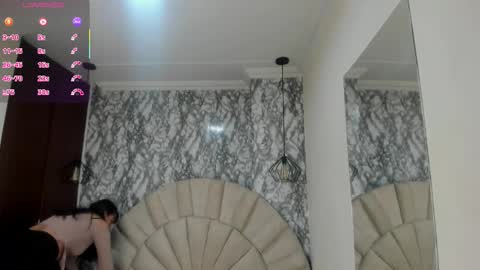   online show from October 28, 2025, 11:58 am