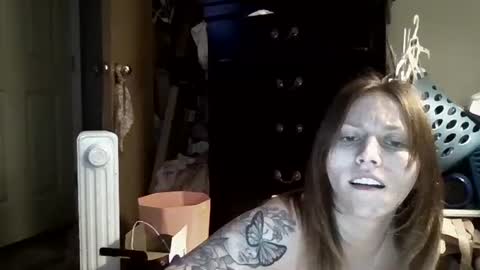 Snapshot of mariamaybe24 chatting on December 18, 2024, 6:32 am Mariah online show from December 18, 2024, 6:32 am