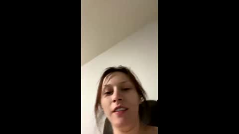 Snapshot of mariamaybe24 chatting on January 27, 2025, 2:10 am Mariah online show from January 27, 2025, 2:10 am