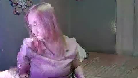 Snapshot of mariamaybe24 chatting on February 24, 2025, 9:31 pm Mariah online show from February 24, 2025, 9:31 pm