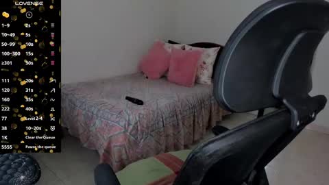   Mariam Castiblanco online show from February 6, 2025, 12:54 am