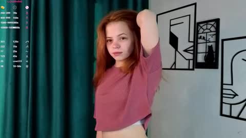 Snapshot of mariamcreedon chatting on September 17, 2025, 1:29 am My name is Molly this is my first day online show from September 17, 2025, 1:29 am