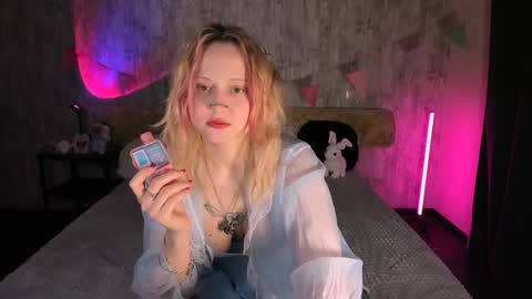 Maria online show from February 24, 2025, 7:19 pm