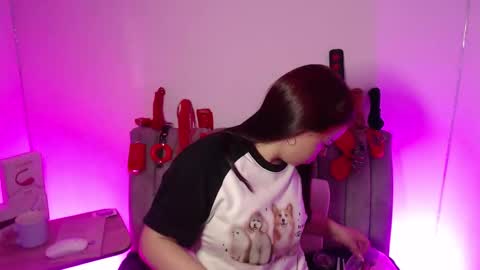 Marian online show from November 28, 2025, 2:25 am