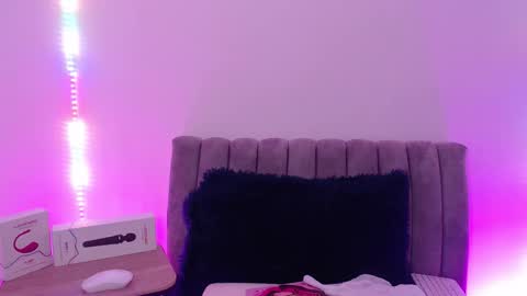 Marian online show from November 30, 2025, 3:32 am