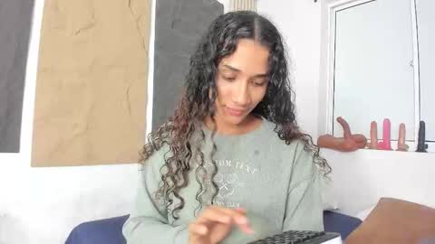 Snapshot of marian_rios chatting on February 9, 2026, 11:03 am Marian online show from February 9, 2026, 11:03 am