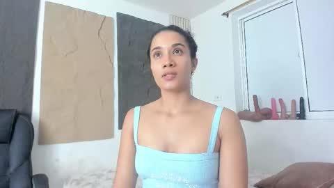 Snapshot of marian_rios chatting on March 15, 2026, 11:16 am Marian online show from March 15, 2026, 11:16 am