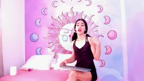 mariana_16_ online show from October 1, 2025, 1:28 pm