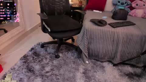 Mar y online show from November 25, 2025, 3:01 pm