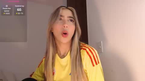 Mariana online show from October 11, 2025, 8:40 pm