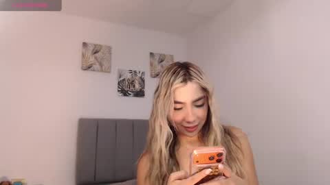 Snapshot of mariana_es chatting on June 29, 2026, 9:59 pm Mariana online show from June 29, 2026, 9:59 pm