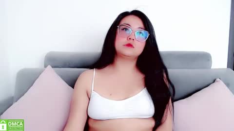 Snapshot of mariana_kato chatting on December 12, 2024, 7:59 pm Ana online show from December 12, 2024, 7:59 pm