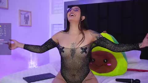 Mariana  online show from September 15, 2025, 7:03 pm