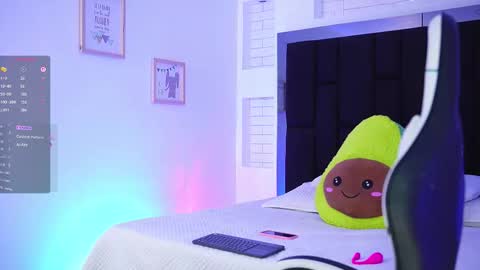 Mariana  online show from November 11, 2025, 7:25 pm