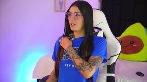 Mariana  online show from March 25, 2026, 7:09 pm