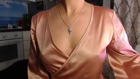 MarianaMur online show from November 10, 2025, 4:11 am
