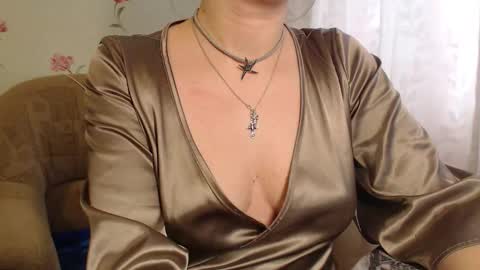 MarianaMur online show from March 1, 2026, 7:43 am