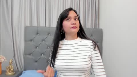 Mariana online show from January 3, 2025, 2:32 am