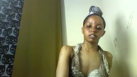 Mariana online show from July 26, 2026, 1:03 am
