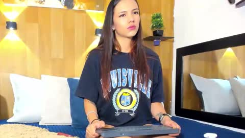 Snapshot of marianaa_aangel chatting on October 13, 2025, 1:22 pm Mariana Angel online show from October 13, 2025, 1:22 pm