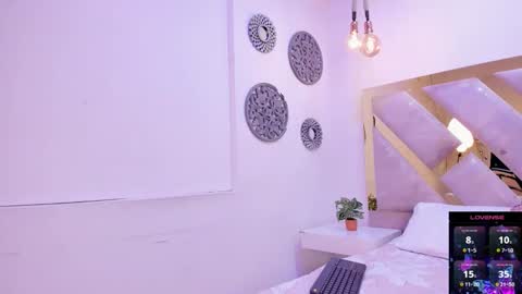 Snapshot of marianee_rousse chatting on September 28, 2025, 10:04 pm Marianee Rousse online show from September 28, 2025, 10:04 pm