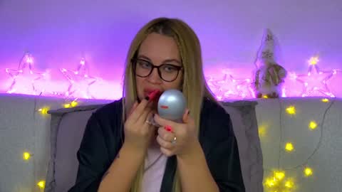 Maria online show from December 7, 2024, 1:25 am